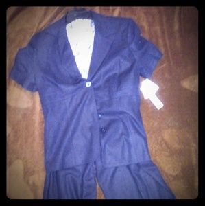 Emily 2 pieces suit.